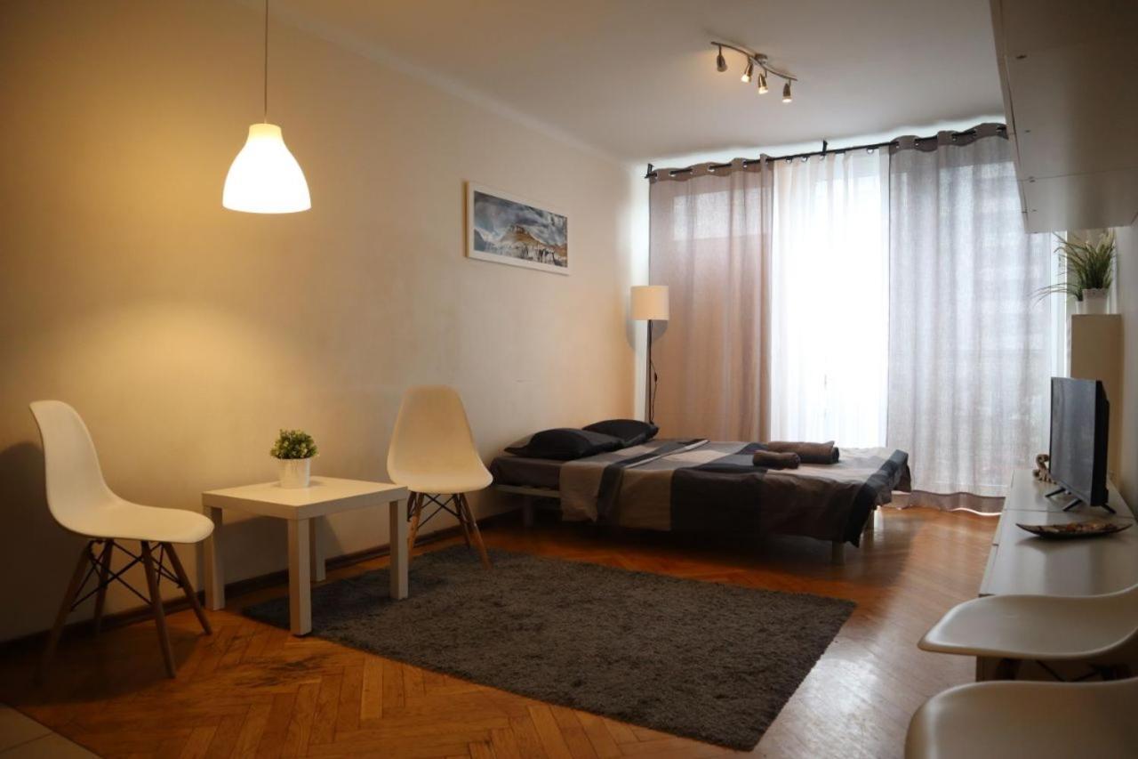 Apartament Samand