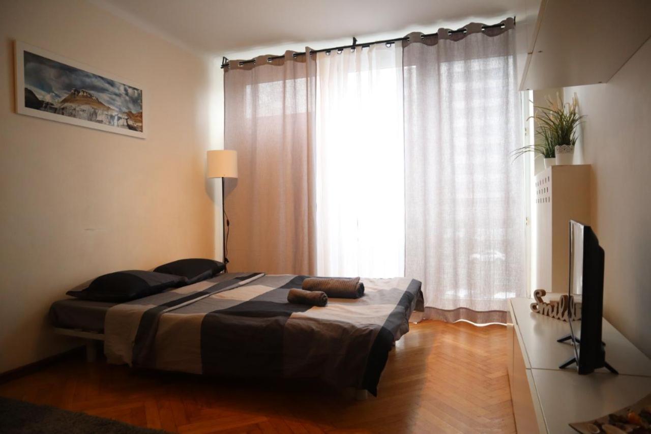 Samand Appartement Warschau
